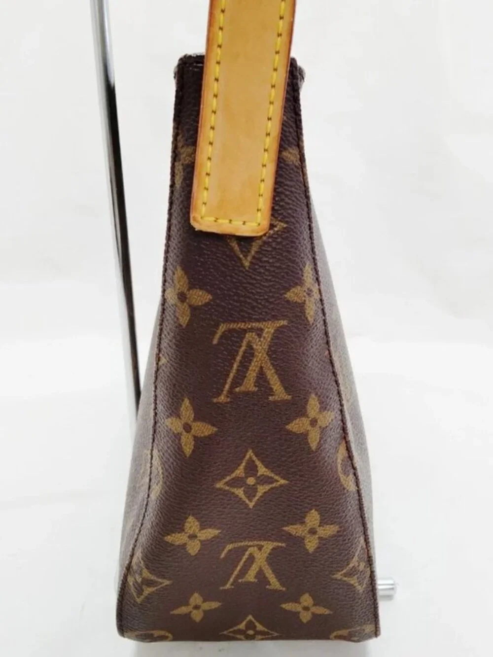 Louis Vuitton classic louis